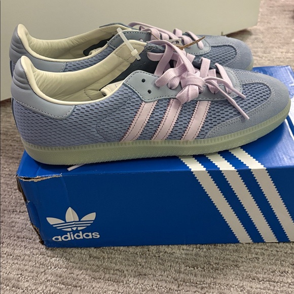 Adidas Light blue and Soft Pink Sneakers - Picture 4 of 5